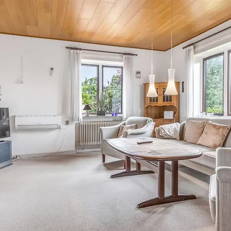 Hiarni - 12km From The Sea By Interhome Casa de Férias Bredebro