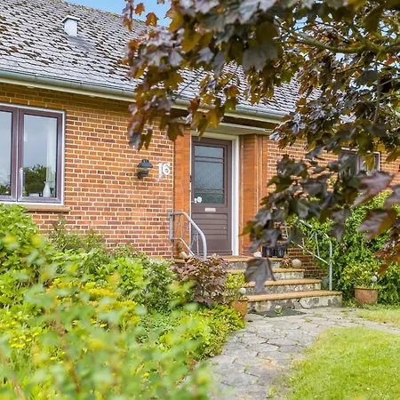 Hiarni - 12km From The Sea By Interhome *